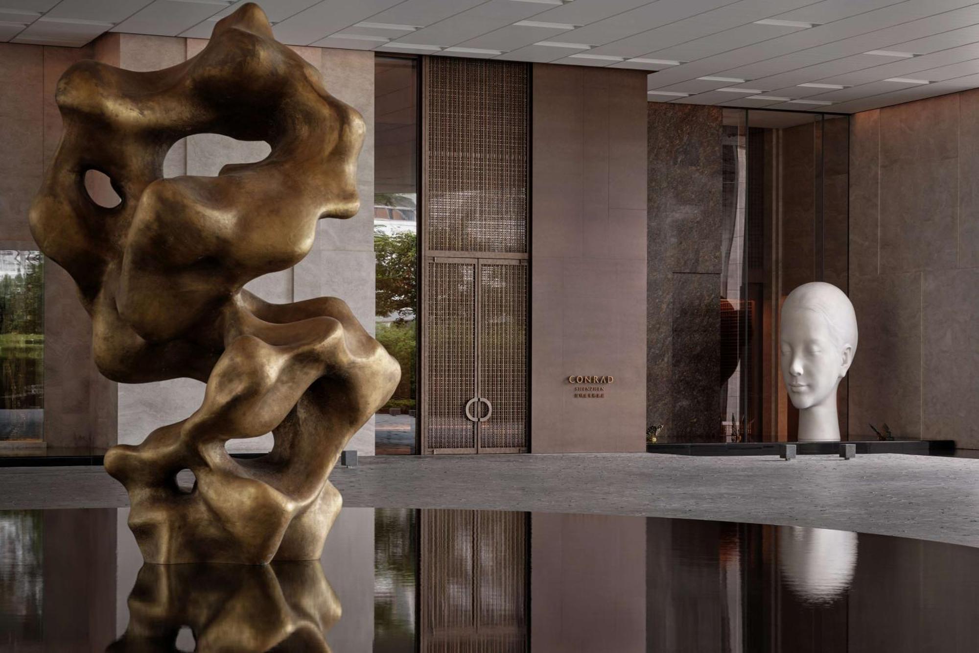 Conrad Shenzhen, The First Art Museum Hotel In Greater Bay Area With The Stunning Bay And Sunset View In The Hotel Terrace Bagian luar foto