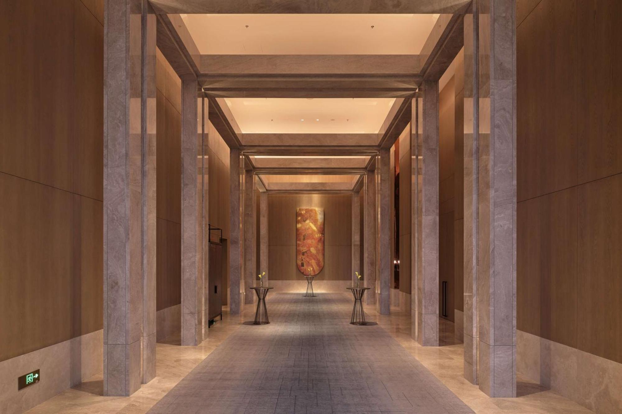 Conrad Shenzhen, The First Art Museum Hotel In Greater Bay Area With The Stunning Bay And Sunset View In The Hotel Terrace Bagian luar foto