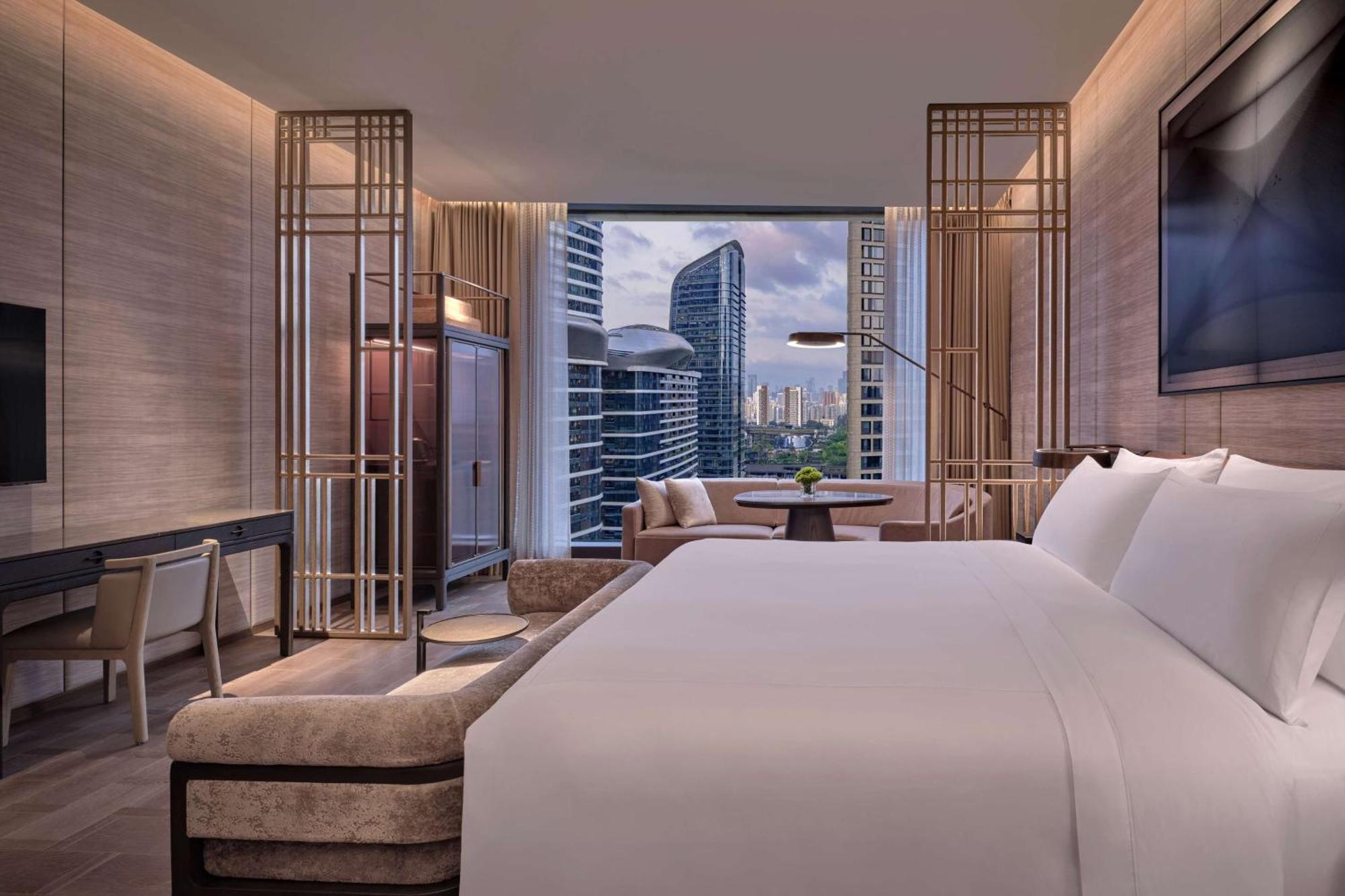 Conrad Shenzhen, The First Art Museum Hotel In Greater Bay Area With The Stunning Bay And Sunset View In The Hotel Terrace Bagian luar foto