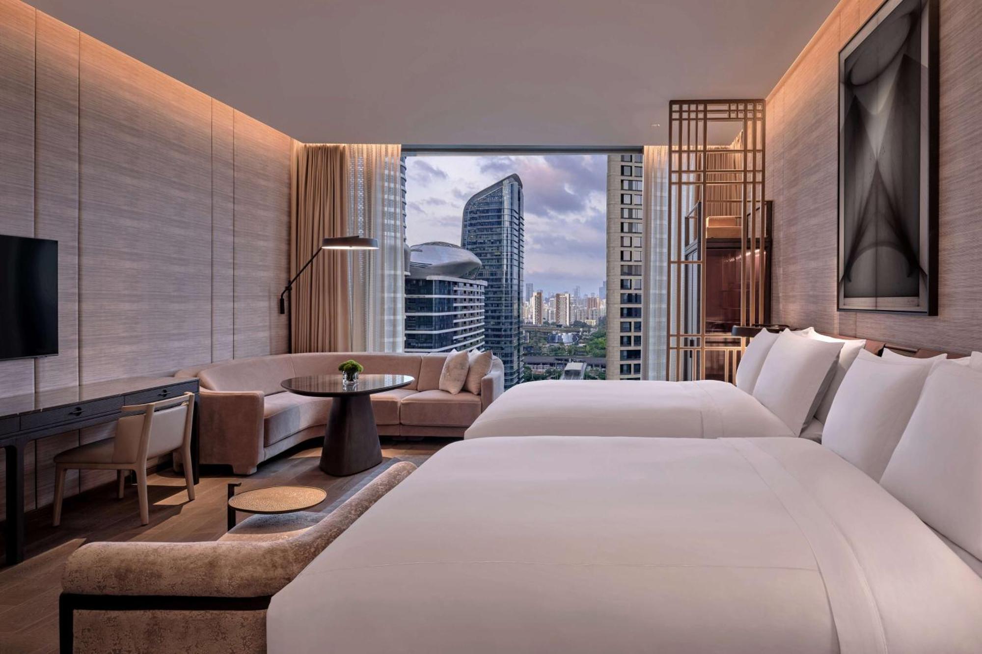 Conrad Shenzhen, The First Art Museum Hotel In Greater Bay Area With The Stunning Bay And Sunset View In The Hotel Terrace Bagian luar foto